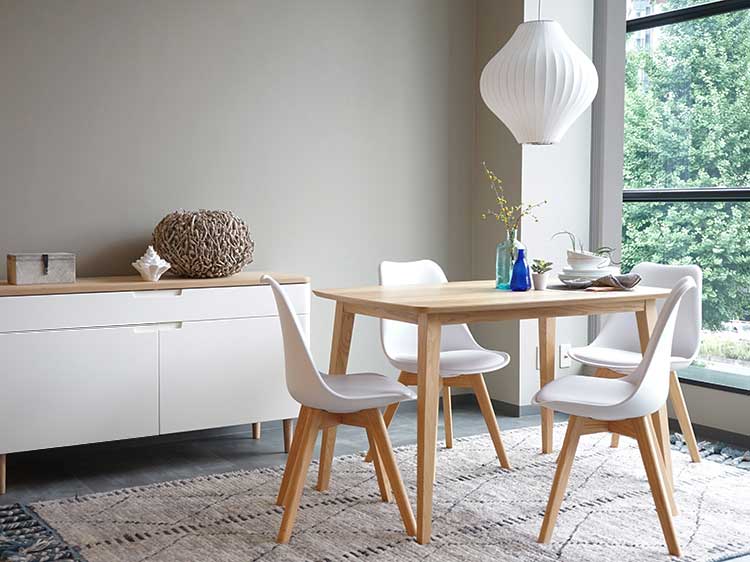 Dining Table with 4 chairs Set (Used)